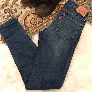 Levi’s 711 skinny size 25